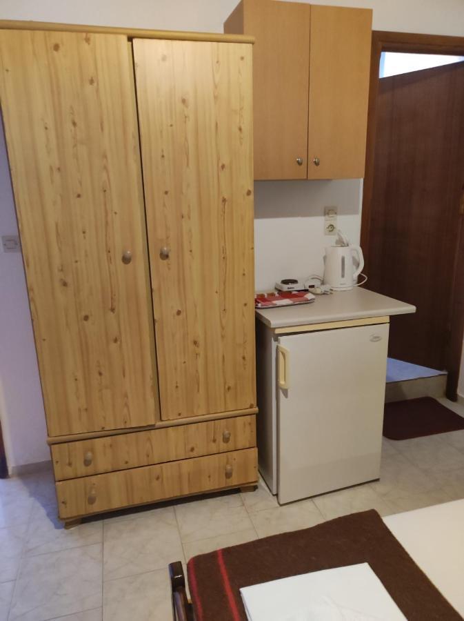 Artemis Rooms Frangocastelo Bagian luar foto