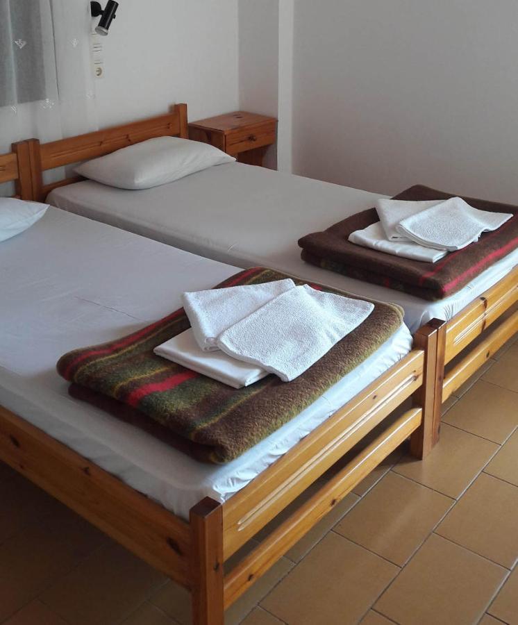 Artemis Rooms Frangocastelo Bagian luar foto